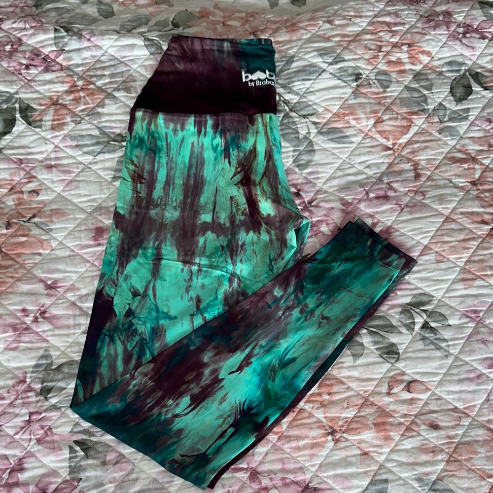 Booty by Brabants Teal and Purple Tie-Dye Leggings